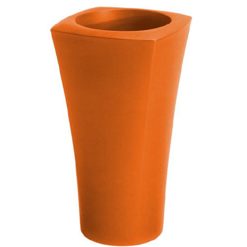 Maceta Twister de fibra de vidrio color naranja de Fiberland