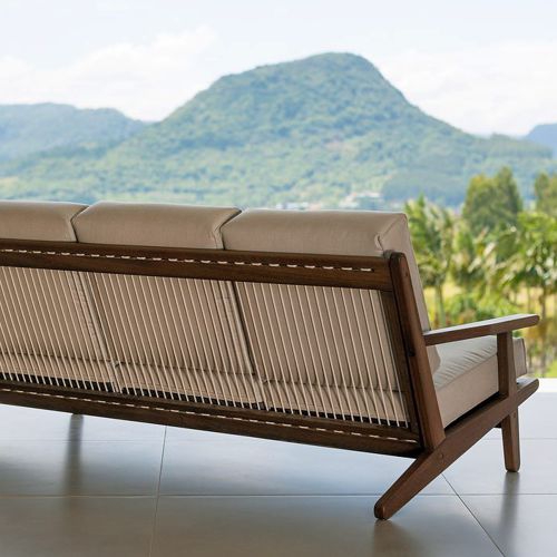 Detalle de un sofa de terraza o jardín modelo Maiorca de Butzke Brasil